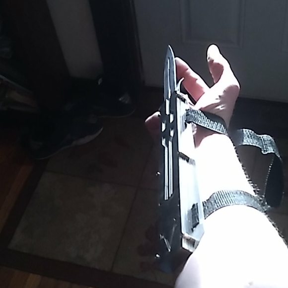 Assassins creed gravity hidden blade - Picture 5 of 5